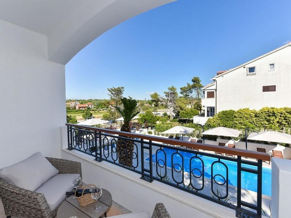 Mediterraneo Garden Apartments Петрчане Номер фото