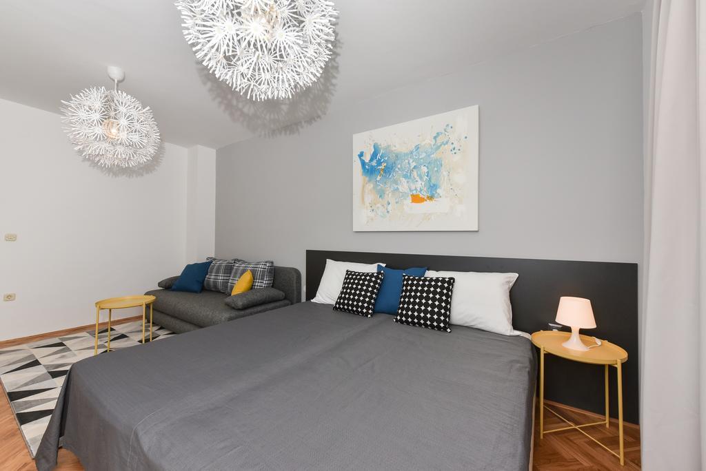 Mediterraneo Garden Apartments Петрчане Экстерьер фото