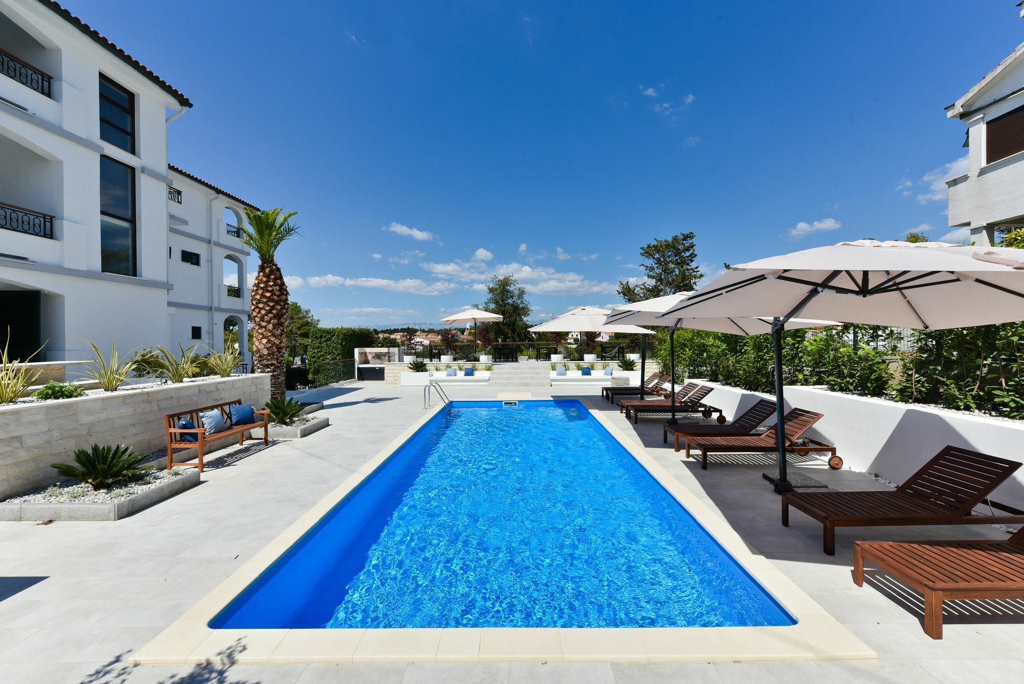 Mediterraneo Garden Apartments Петрчане Экстерьер фото